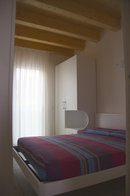 Residence La Perla Каорле Номер фото