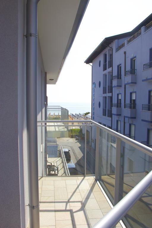 Residence La Perla Каорле Номер фото